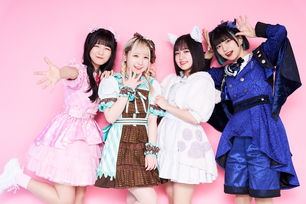 左から橋本あみ、永堀ゆめ、藤宮めい、藍井すず。