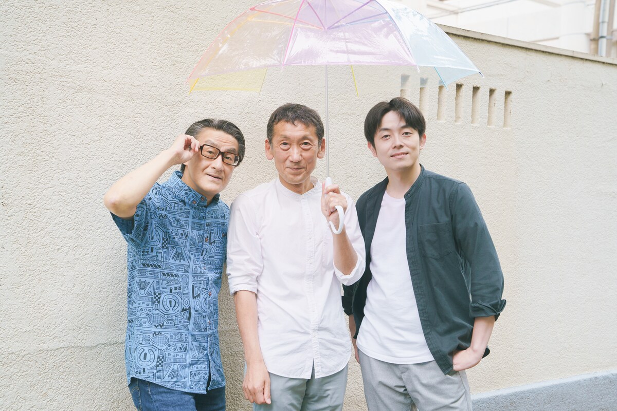 左から粟根まこと、成井豊、多田直人。