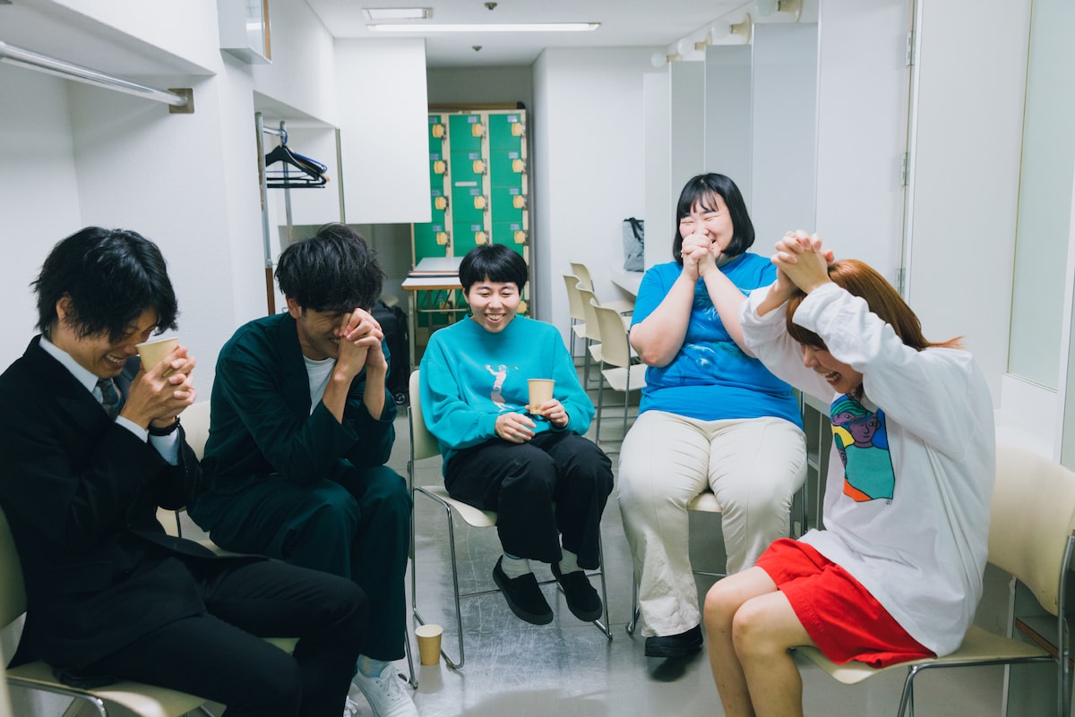 左から9番街レトロ、ヨネダ2000、Aマッソ加納。