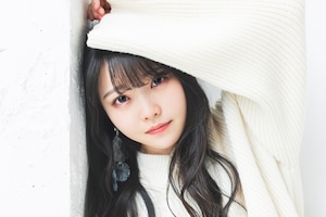 麻倉もも「彩色硝子」インタビュー｜主人公は私！自分の気持ちが詰まった、幸せいっぱいの10thシングル