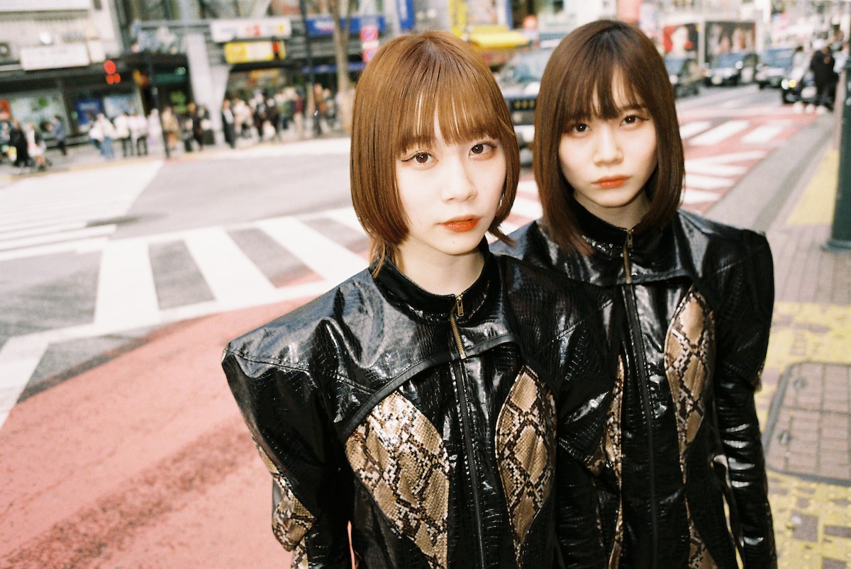 左からマチルダー・ツインズ、ウォンカー・ツインズ。