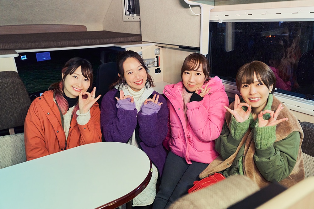 キャンピングカーにて。