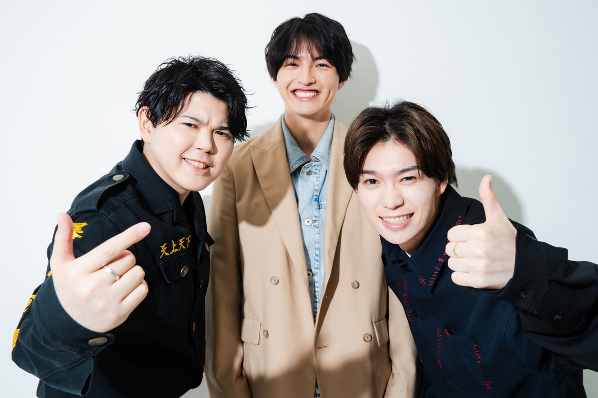 左から新祐樹、小南光司、木津つばさ。