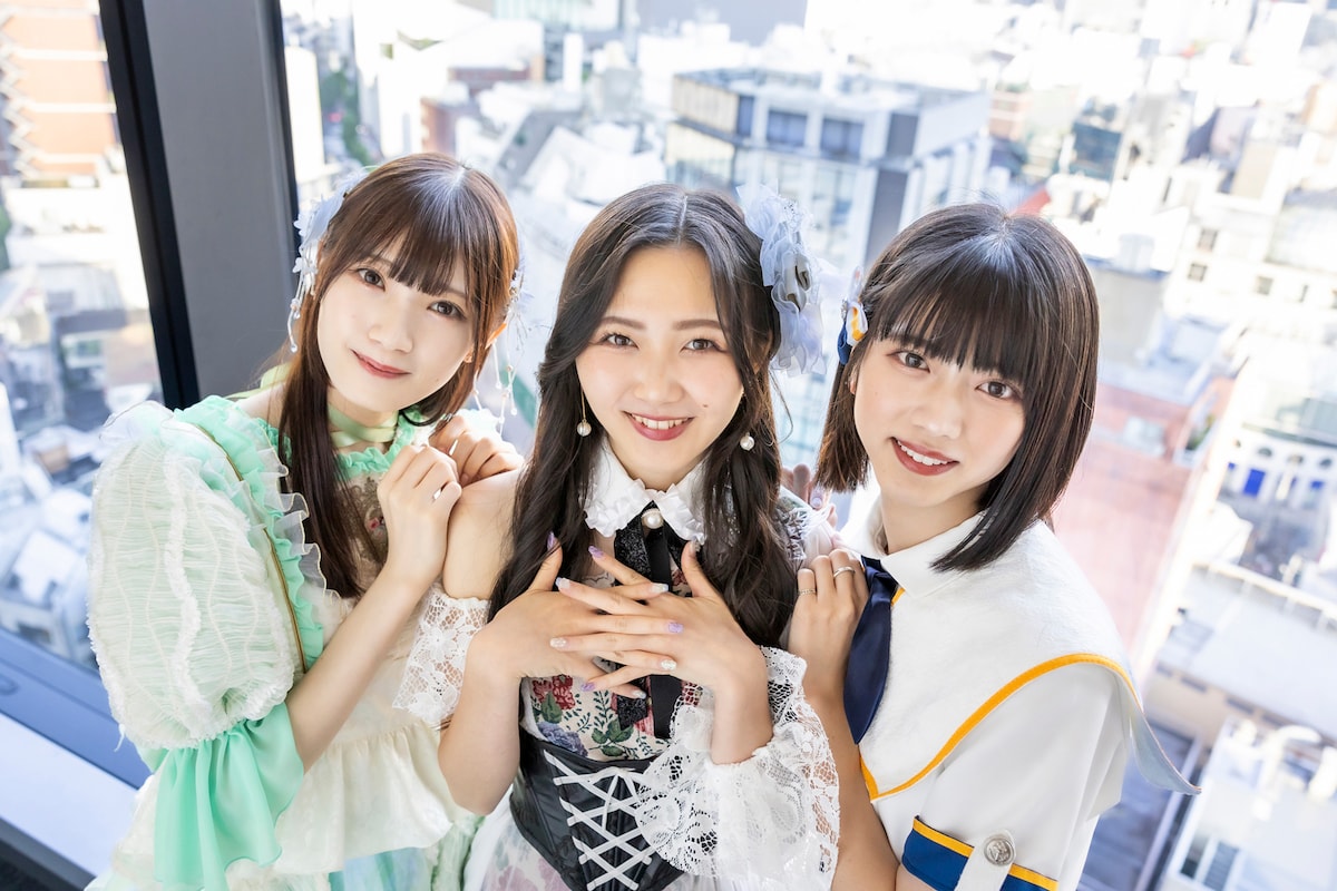 @JAM ALLSTARS 2023より、篠原葵（まねきケチャ）、山邊未夢（東京女子流）、西野千明（真っ白なキャンバス）。