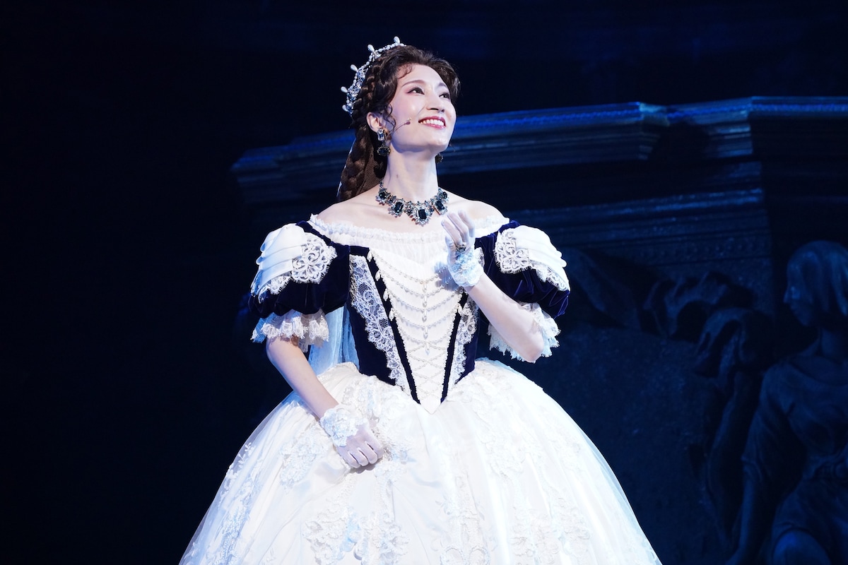 ミュージカル「エリザベート」2025年公演より、望海風斗扮するエリザベート。（写真提供：東宝演劇部）