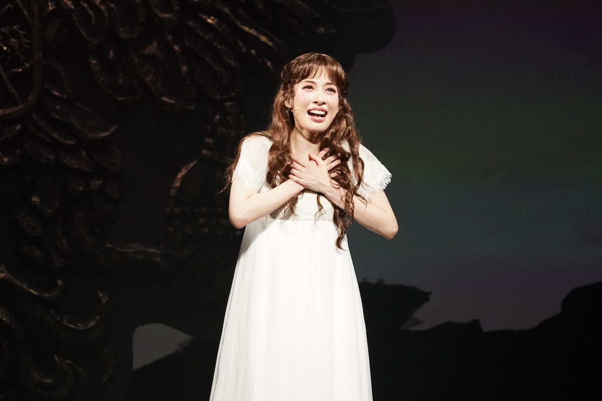 ミュージカル「エリザベート」2025年公演より、明日海りお扮するエリザベート。（写真提供：東宝演劇部）