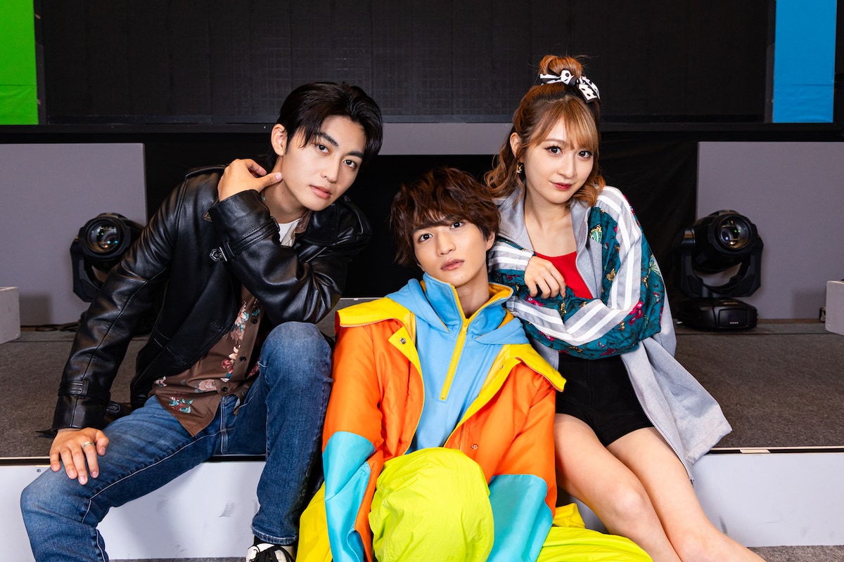 左から日野友輔、知念英和、宮部のぞみ