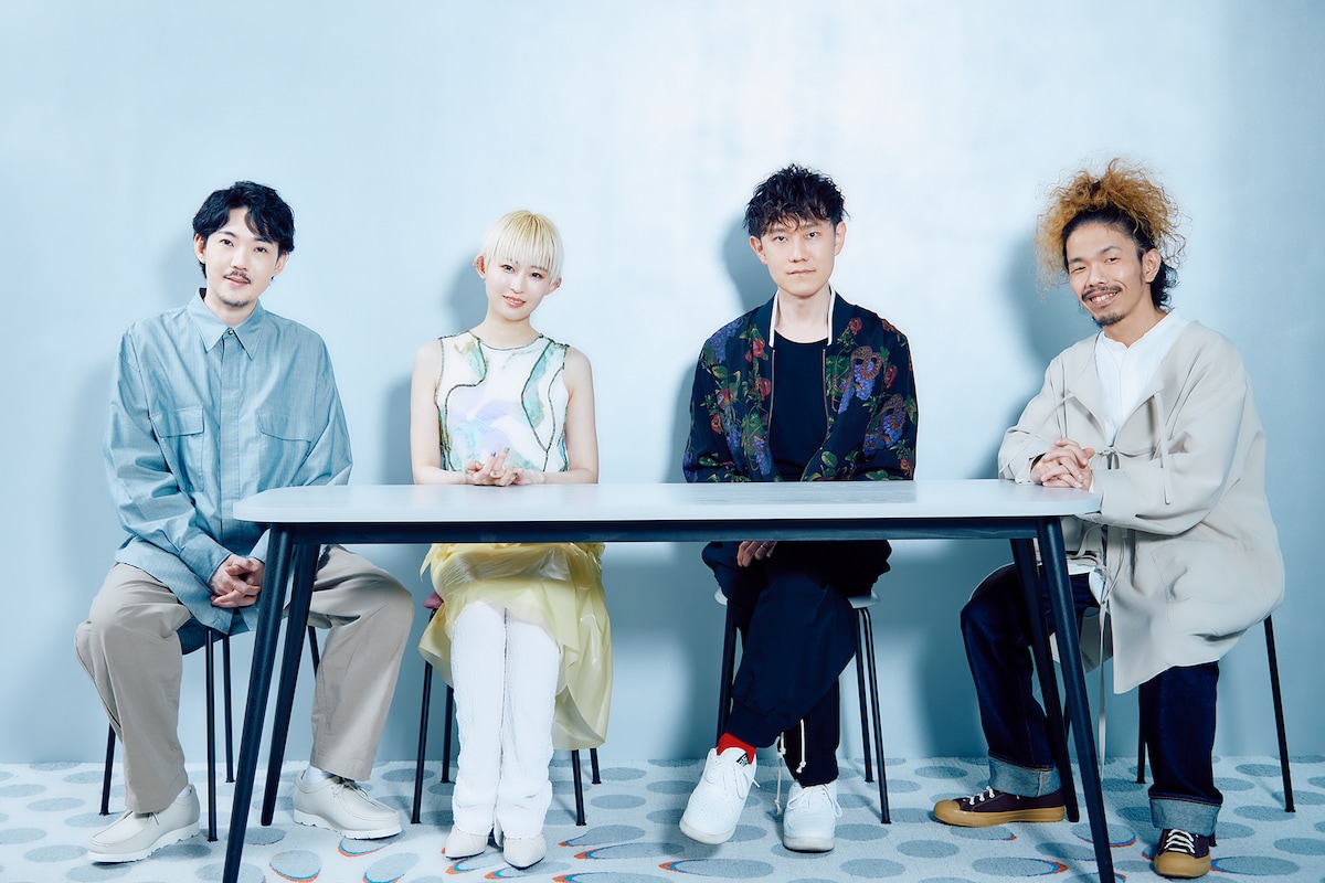 左からatagi、PORIN、蔦谷好位置、モリシー。