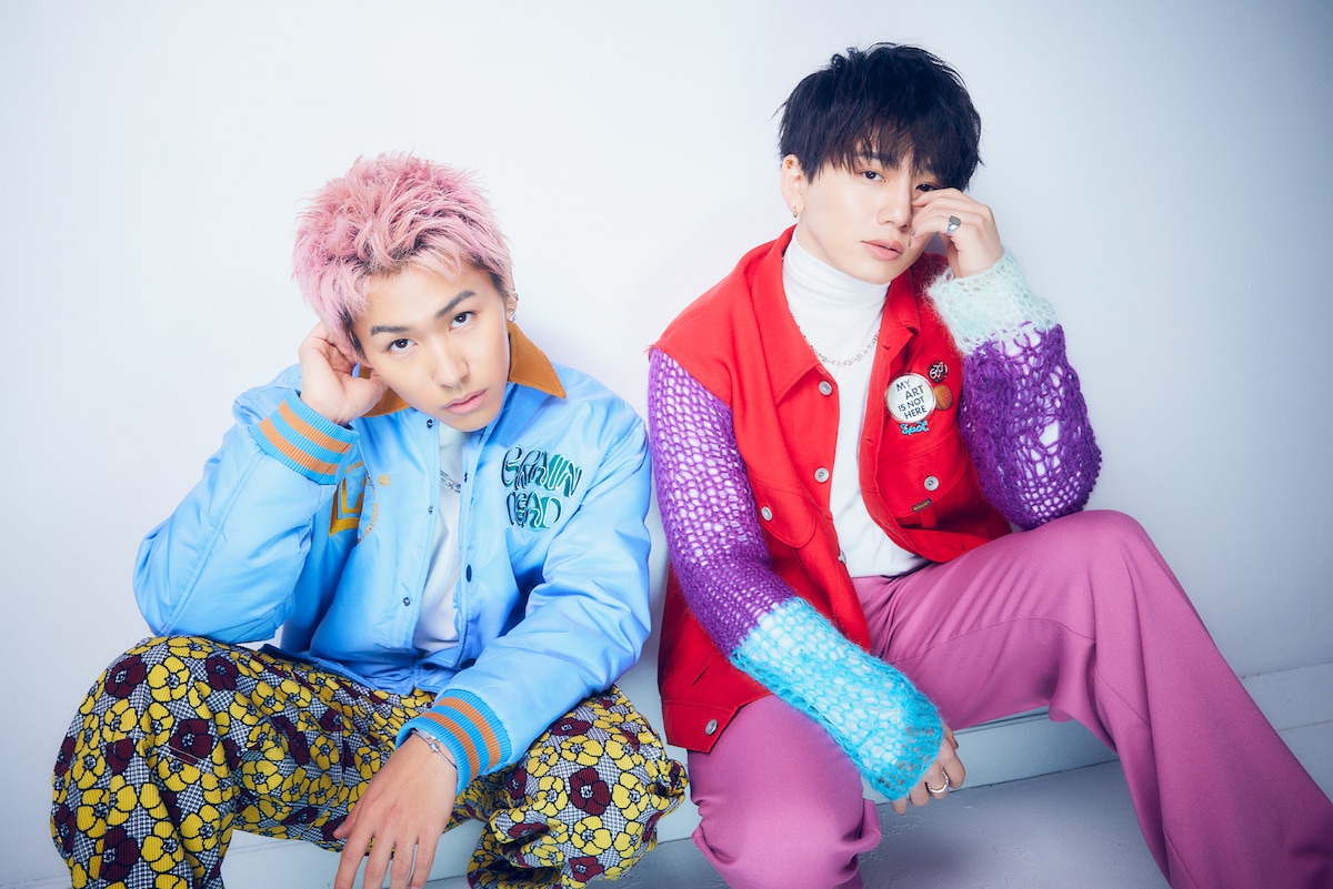 左からAyumu Imazu、花村想太（Da-iCE）。