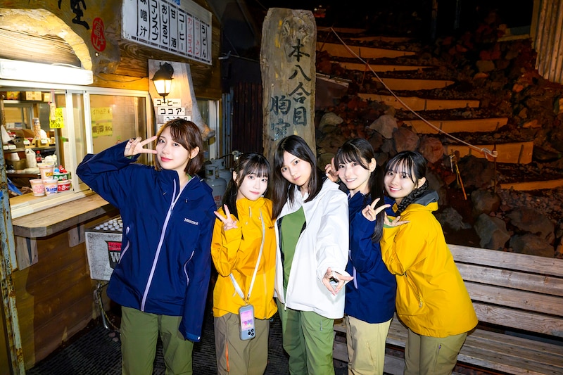 富士山の8合目にたどり着いた#ババババンビ。（撮影：斉藤明）