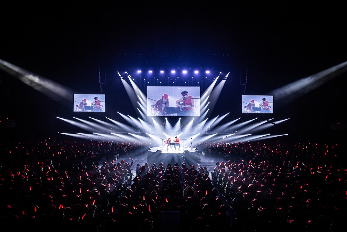 「赤えんぴつ in 武道館」の様子。(撮影:RyuyaAmao)