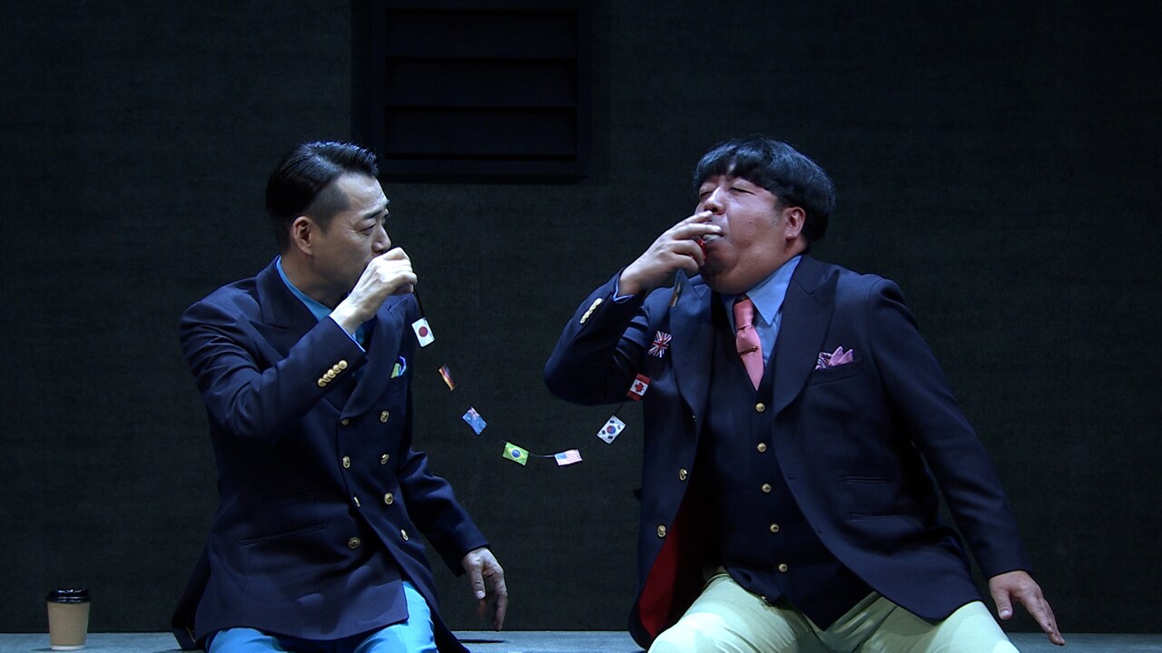 バナナマン、大人な魅力放つ俳優座ラストライブ「bananaman live W