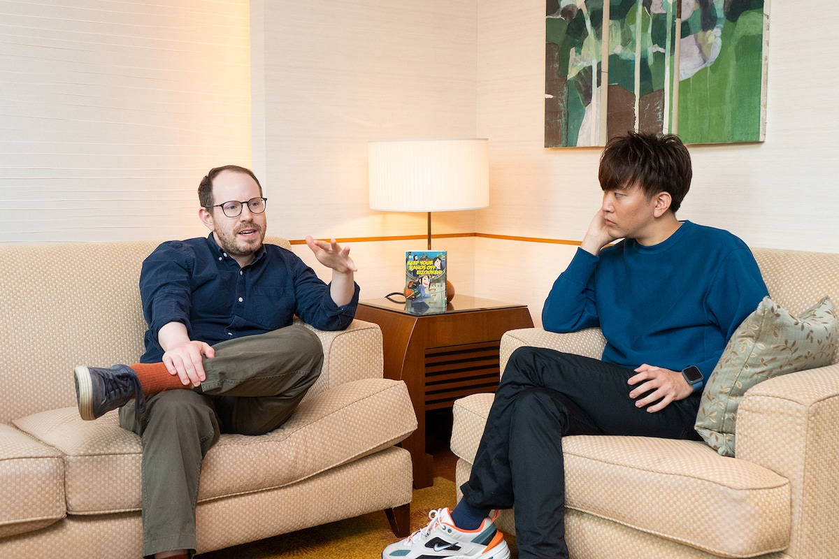 左からアリ・アスター、大童澄瞳。