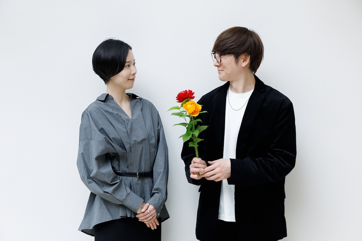 左から森なな子、増元拓也。