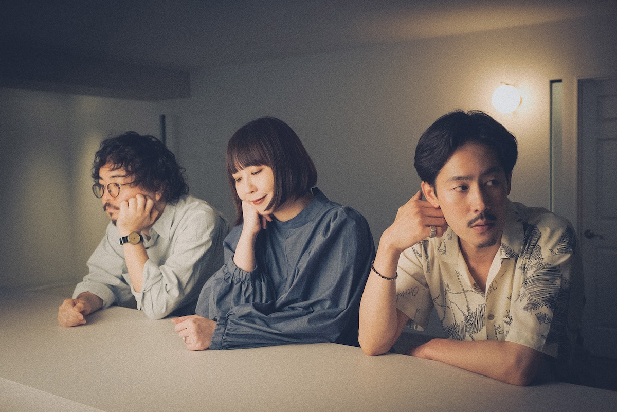 左から高木大丈夫、土岐麻子、TENDRE。