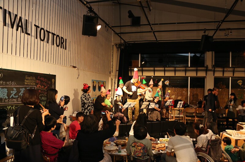 過去のパーティーの様子。