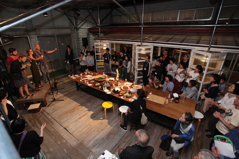 過去のパーティーの様子。