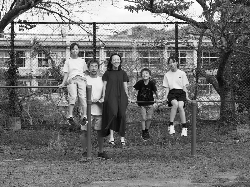 「小鳥の家族」より。