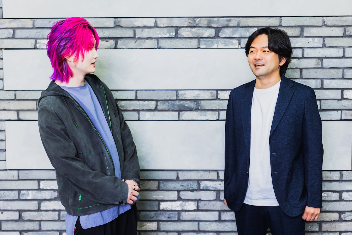 左からあらき、小久保知洋。