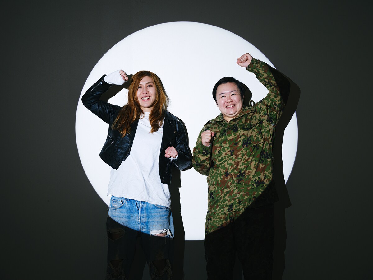 左から薄幸、やす子。