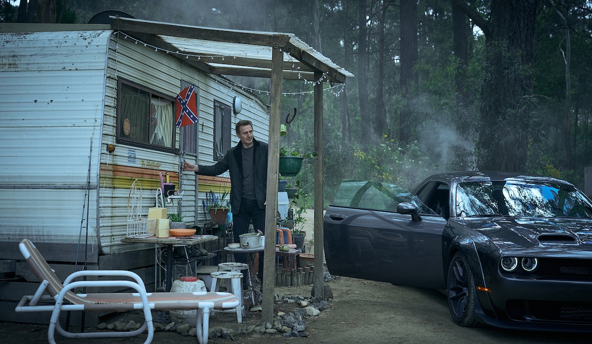 「ブラックライト」場面写真