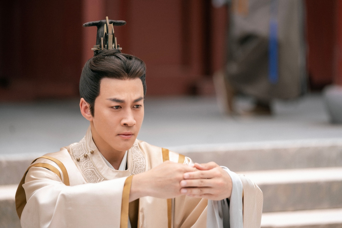 中国ドラマ「恋心が芽吹く頃～Blooming Days～」より、ピーター・ホー扮する賀連信。