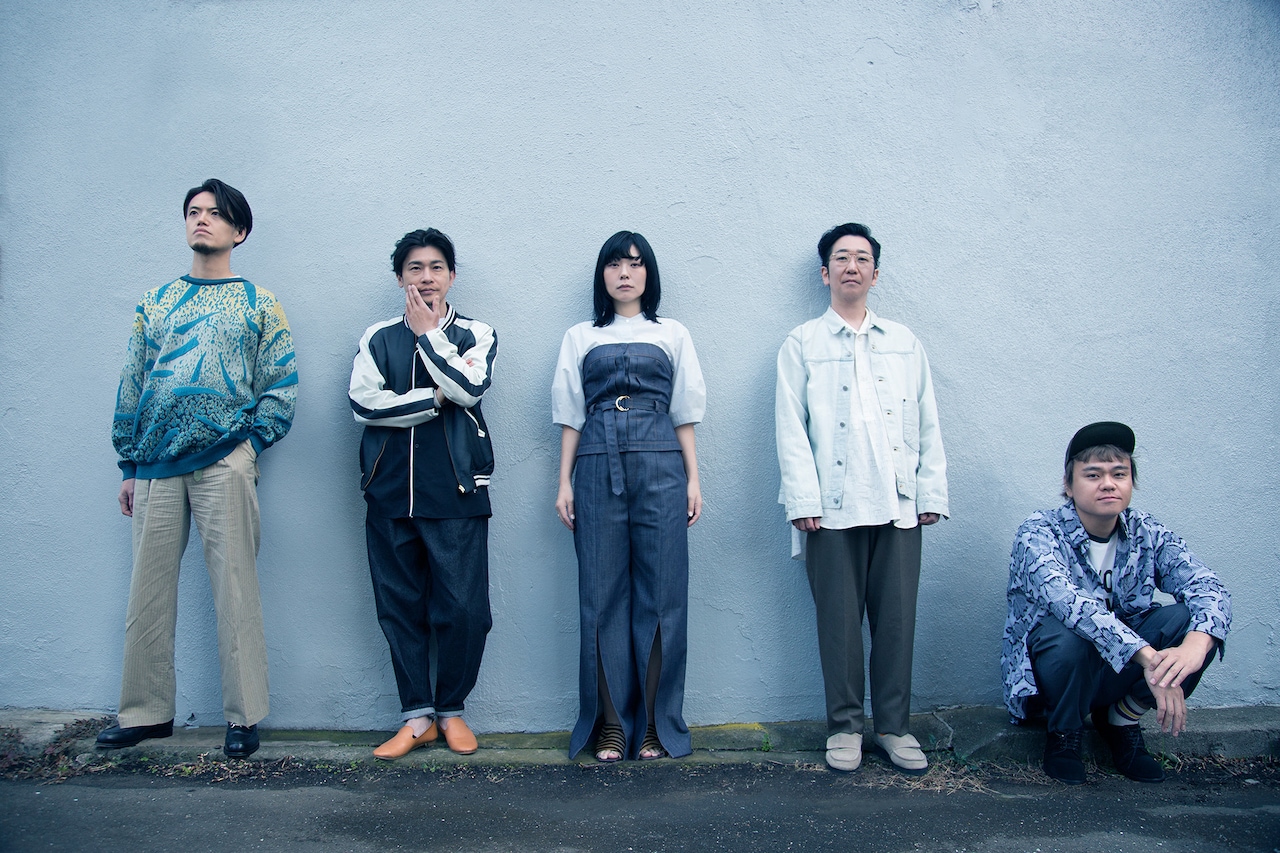 菊池愛菜　HEY! BADBOY/夢　8㎝CD　C‐1725 向井秀徳（Vo, G）（撮影：菊池茂夫） - ZAZEN BOYS初の日本