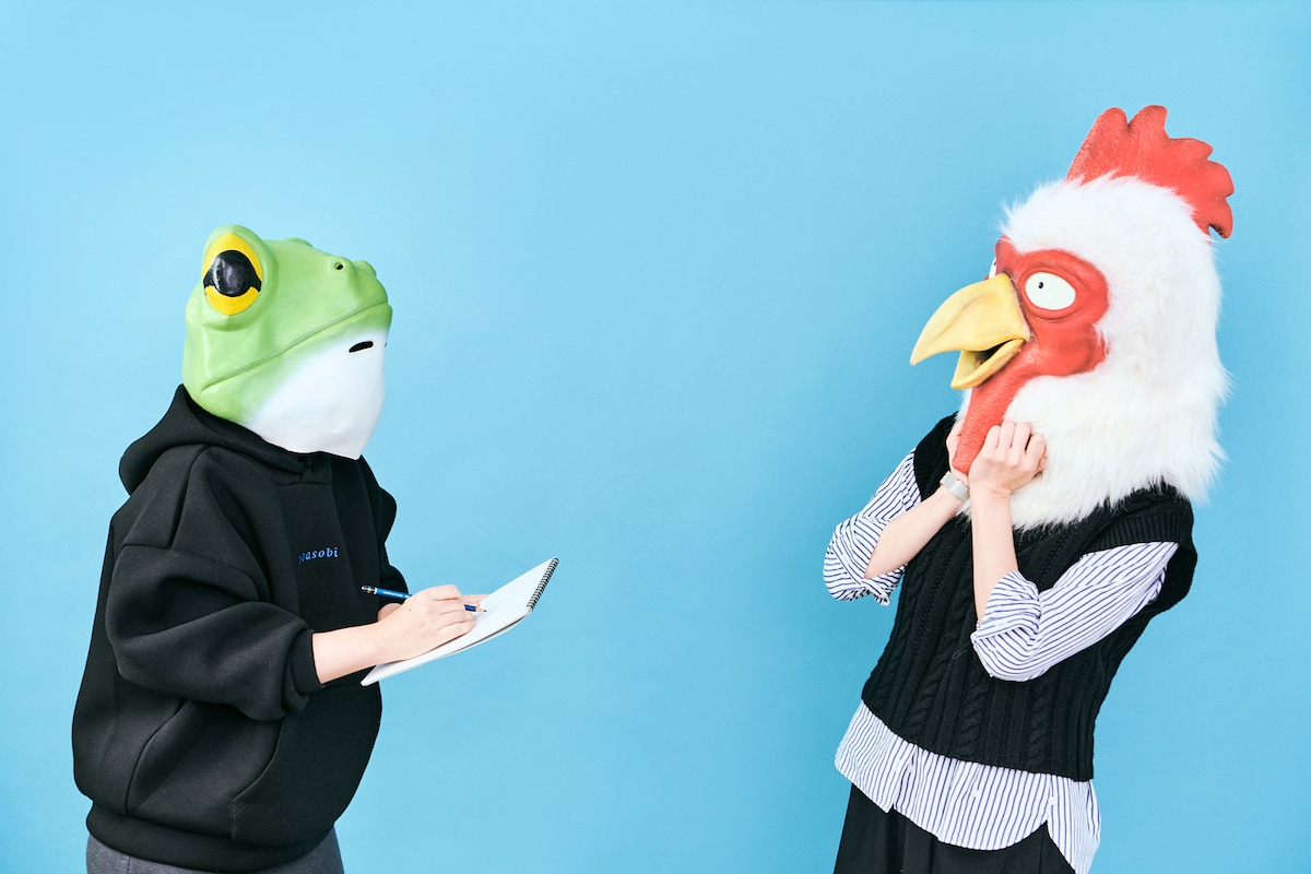 左から山口つばさ、板垣巴留。