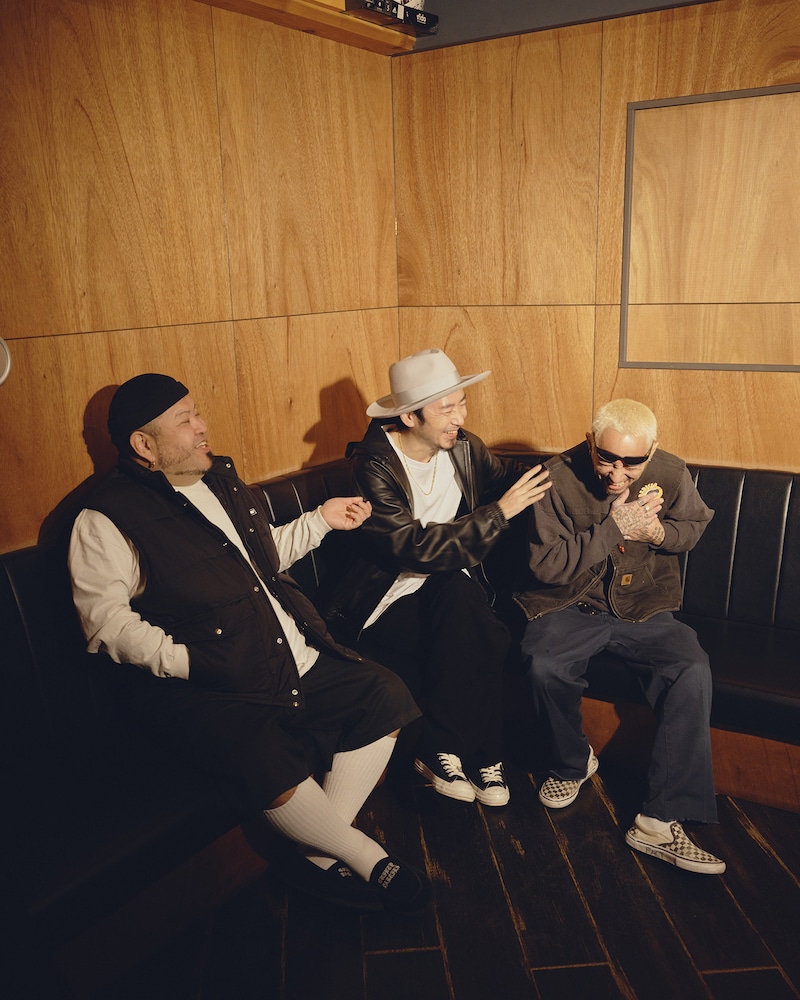 左からMC Boo、大木伸夫（ACIDMAN）、JESSE（RIZE、The BONEZ）。