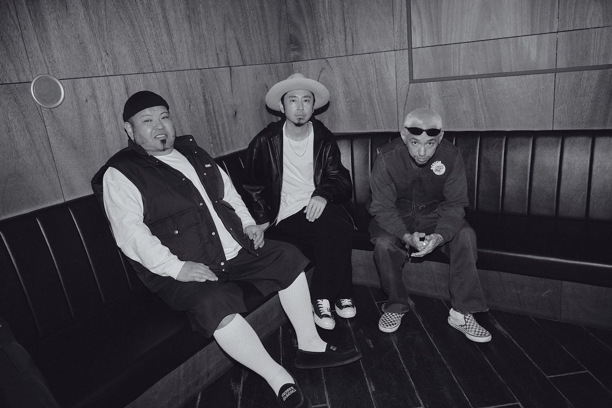 左からMC Boo、大木伸夫（ACIDMAN）、JESSE（RIZE、The BONEZ）。