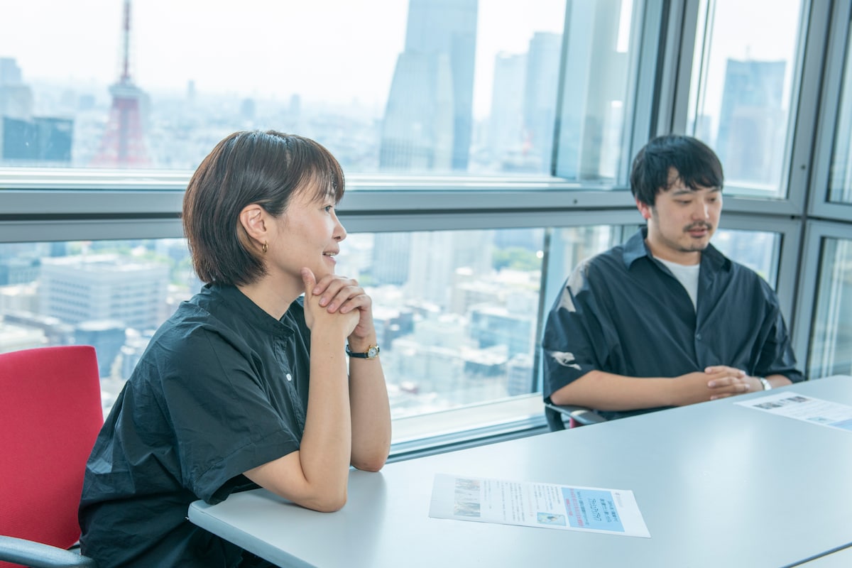 左から小田玲奈、水野格。