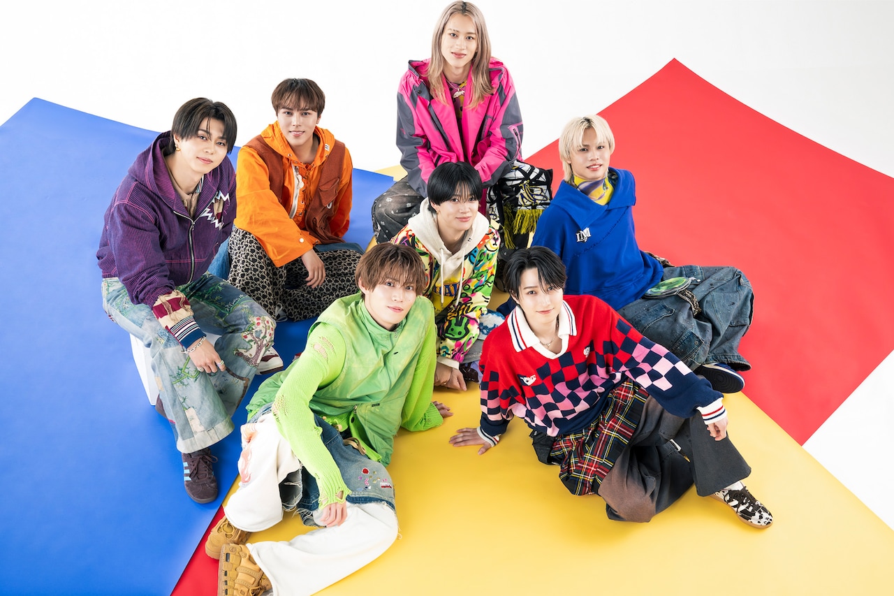 左から武知海青、LIKIYA、藤原樹、川村壱馬、神谷健太、山本彰吾