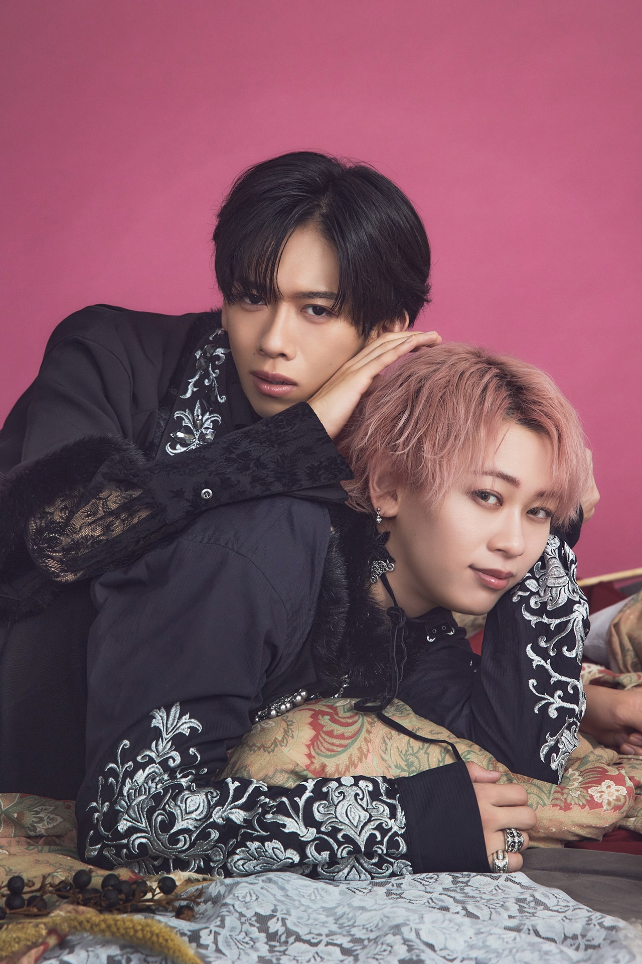 超特急「NINE LIVES」リョウガ×シューヤ インタビュー｜“猫の九生”に9