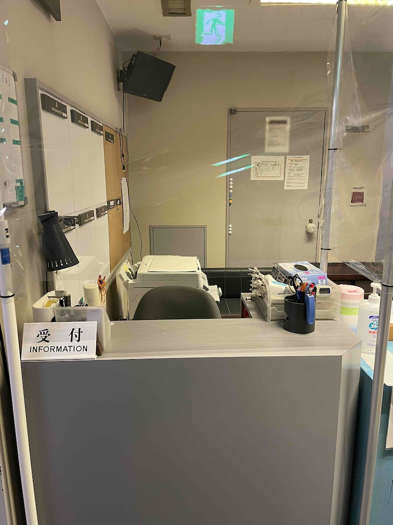 シアターコクーンの楽屋受付。