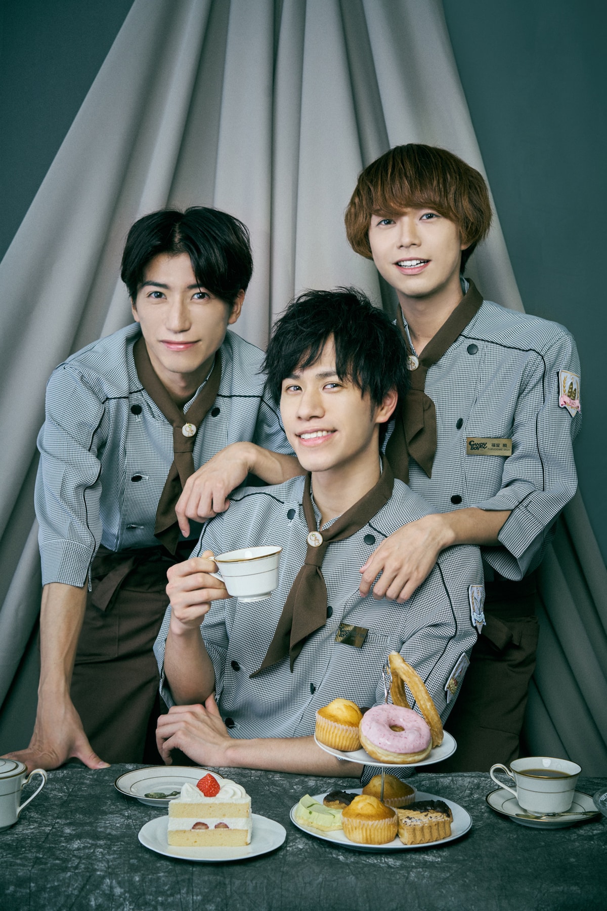 左から奥谷知弘、安孫子宏輔、福留瞬。