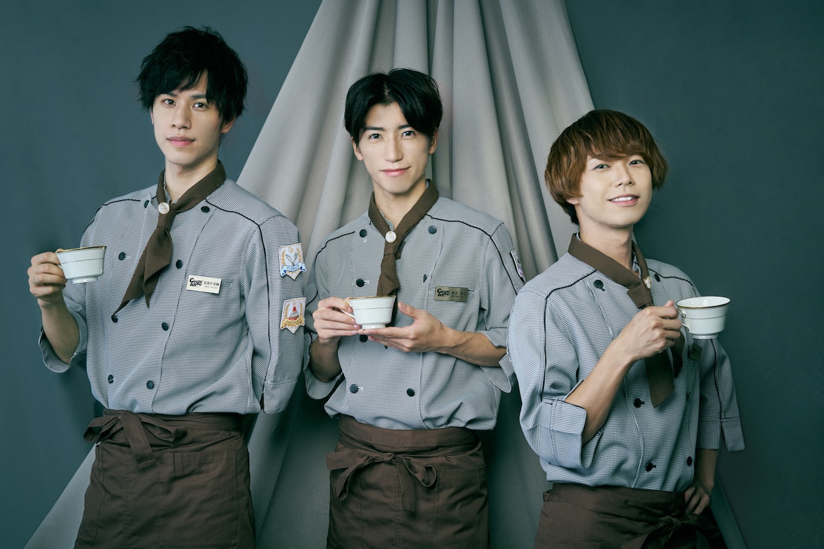 左から安孫子宏輔、奥谷知弘、福留瞬。