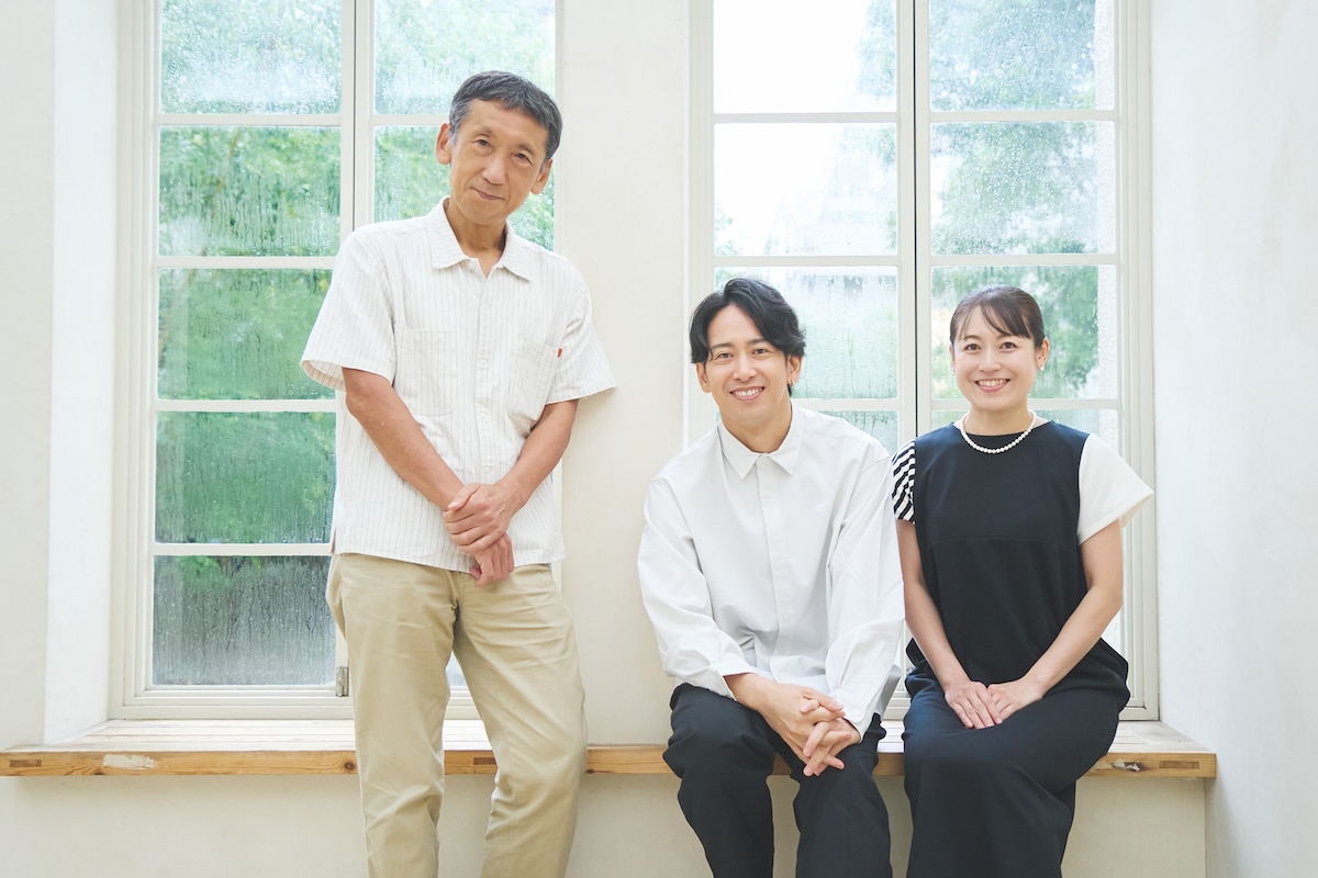 左から成井豊、鍛治本大樹、林貴子。