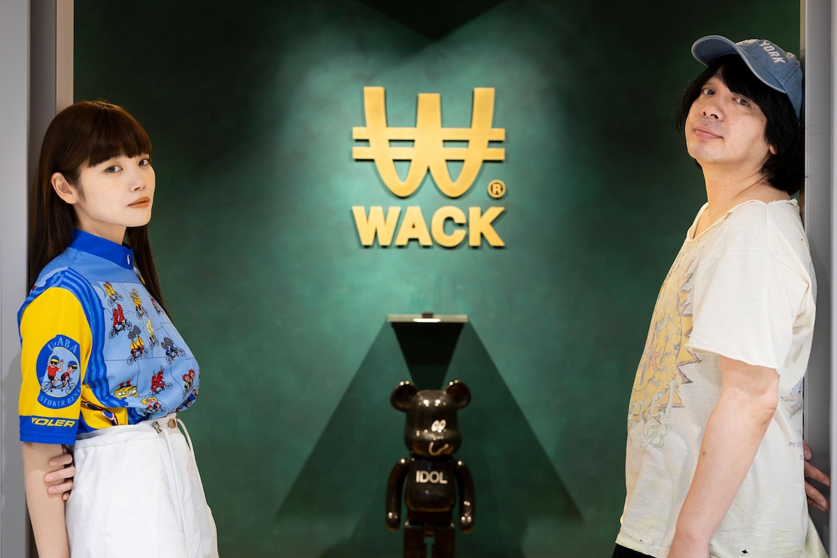 左からセントチヒロ・チッチ、峯田和伸。