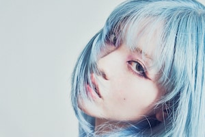 ちゃんみな「Naked」特集｜「ちゃんみなとは何者なのか？」すべてをさらけ出したニューアルバム