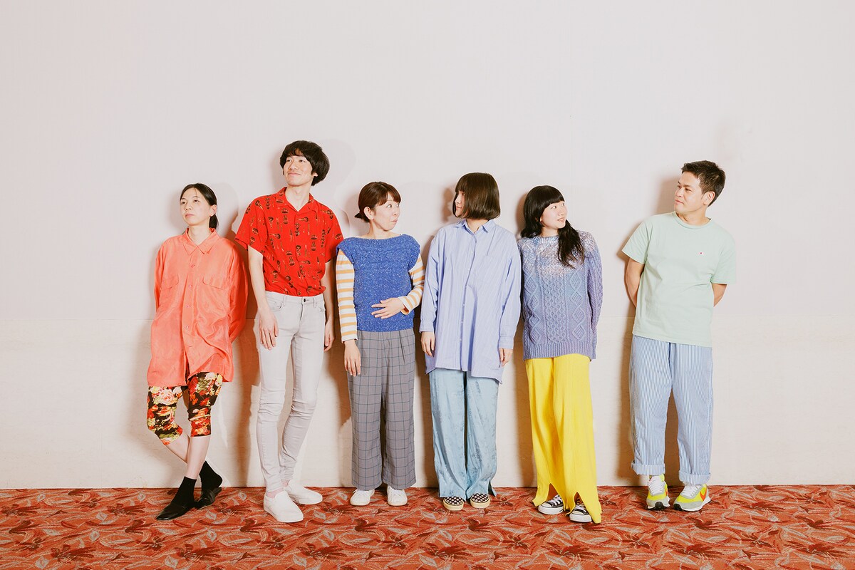 左から椎橋綾那、大村わたる、川﨑麻里子、朝倉千恵子、青柳いづみ、矢澤誠。