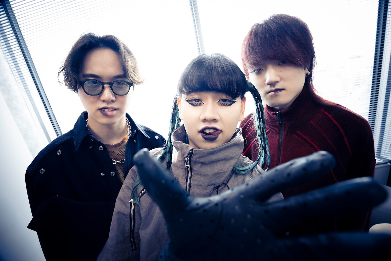 ミュージシャン Chevon Chevon】現在発売中の『ROCKIN'ON JAPAN』9月号に登場！ 無敵