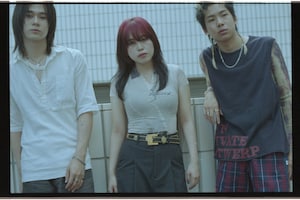 chilldspot「handmade」特集｜海外進出、制作スタイルの変化……3人で作り上げた充実の3rdアルバム