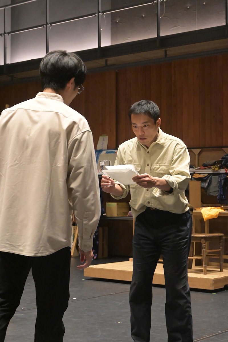 「地を渡る舟」稽古より、アチック・ミューゼアムの面々。