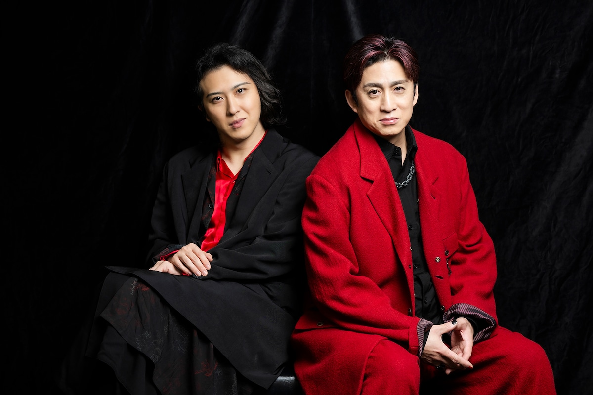 左から尾上松也、松本幸四郎。