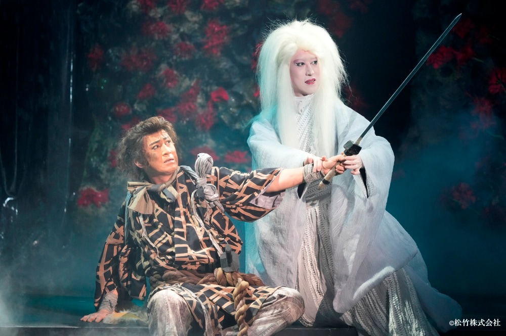 「歌舞伎NEXT 朧の森に棲む鬼」より、松本幸四郎主演版の様子。©︎松竹株式会社
