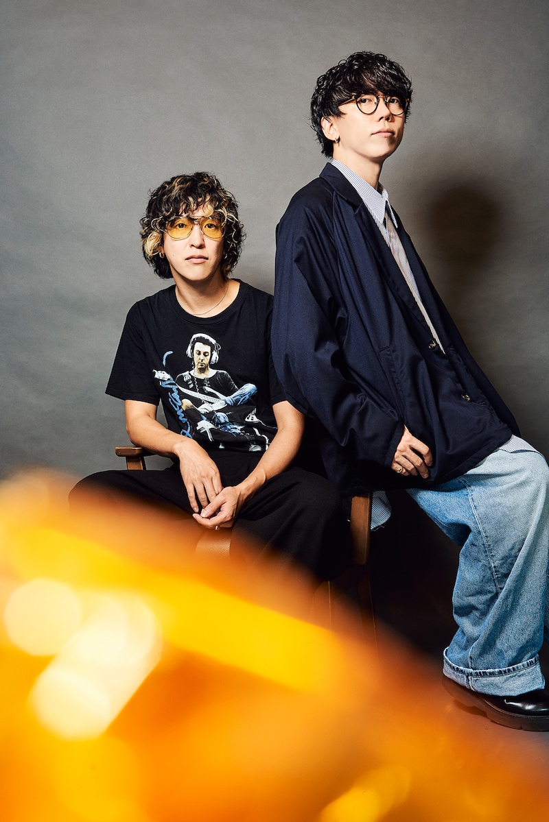 左から武井優心（Czecho No Republic）、片岡健太（sumika）。