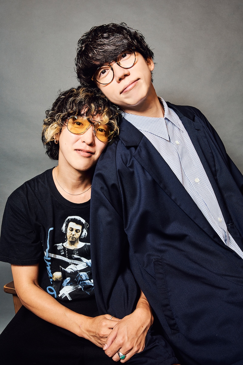 左から武井優心（Czecho No Republic）、片岡健太（sumika）。