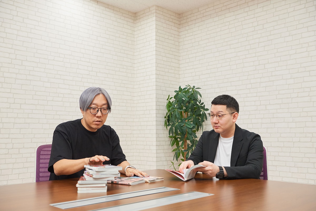 左から新福恭平氏、稲垣一真氏。