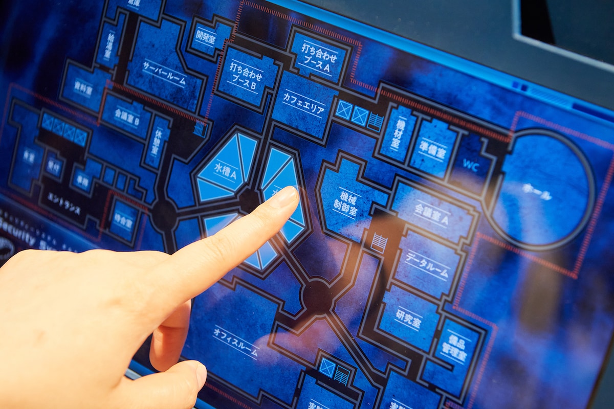 セキュリティ・オルカを操作するマシン。パネルのマップでシステムを起動させる。