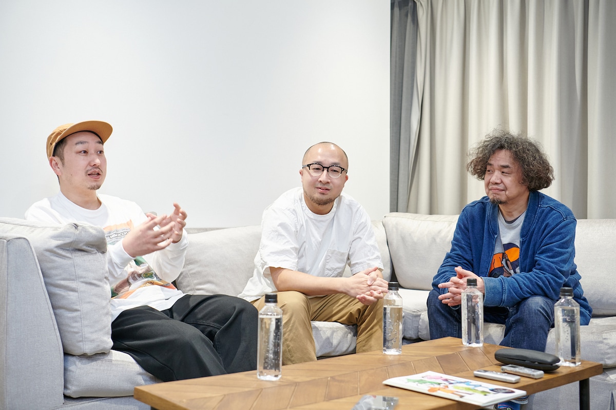 左からTOMMY HONDA、荻布純也、TSUTCHIE(SHAKKAZOMBIE)。